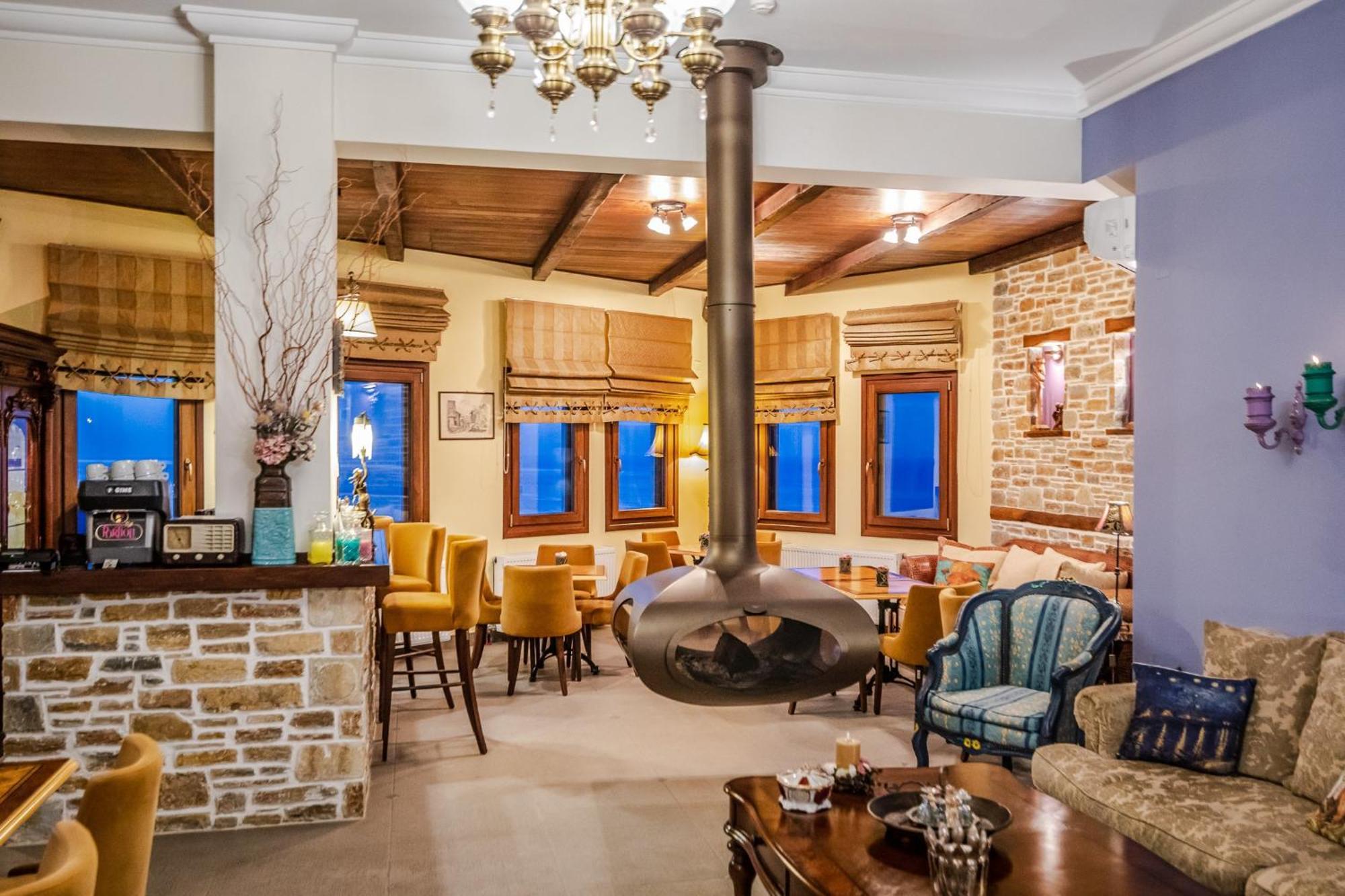 Lions Nine 3* Mouresi